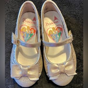 Disney Princess dress shoes, two toned gold, girls size 6 1/2